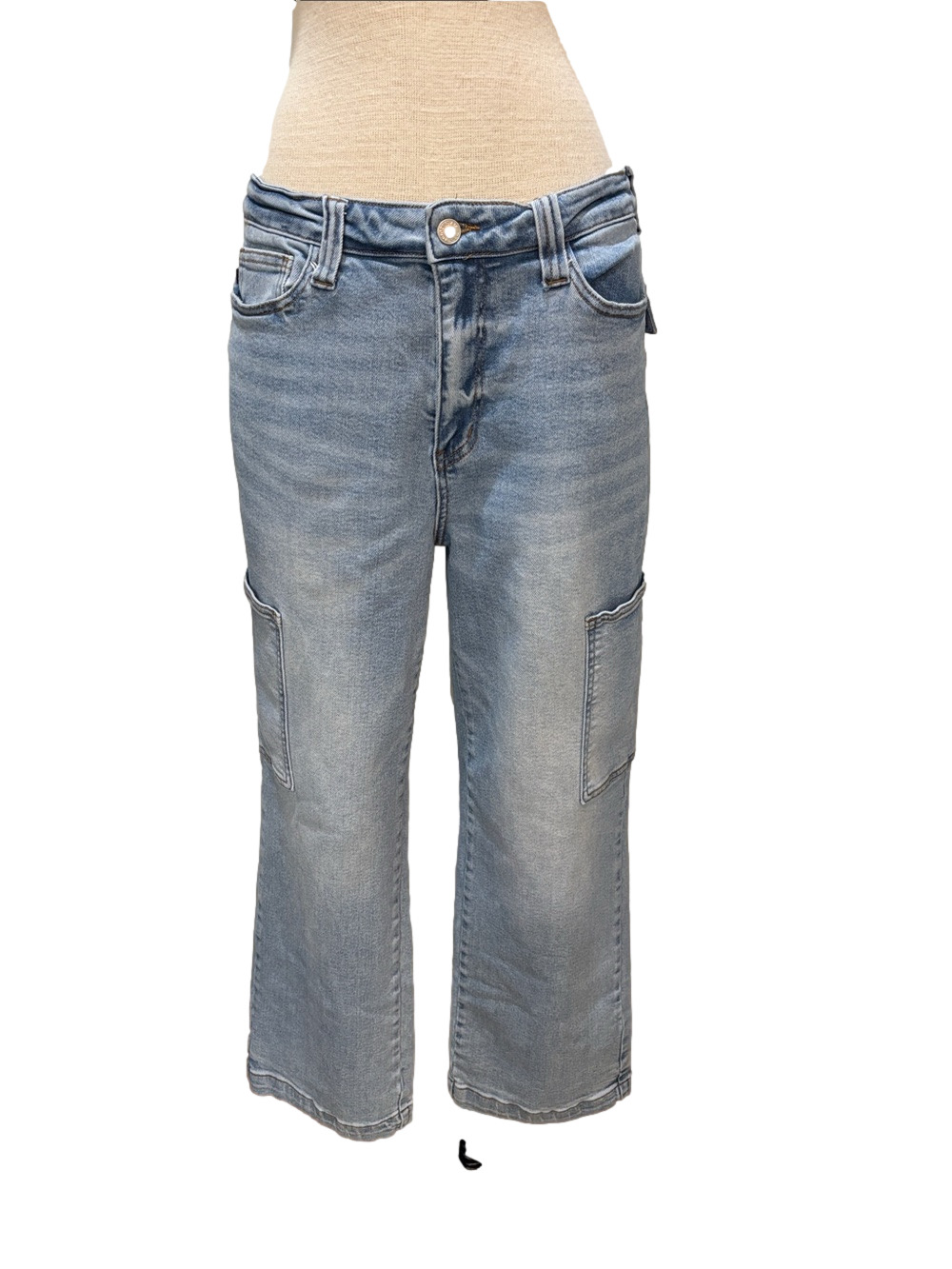 Judy Blue sz 15/32 straight leg light wash jeans with hip pockets
